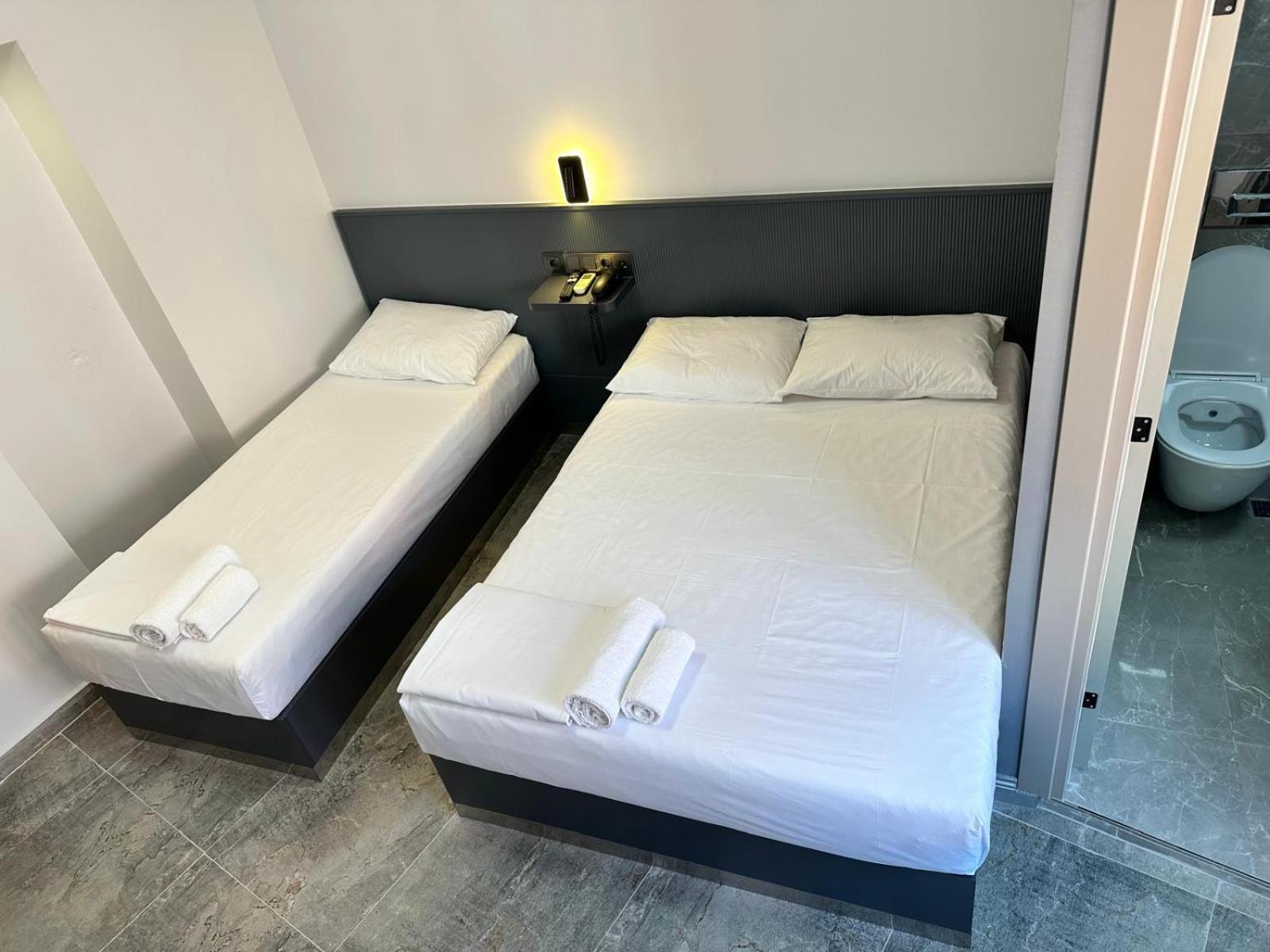 Grand Fm Hotel Istanbul Exteriör bild