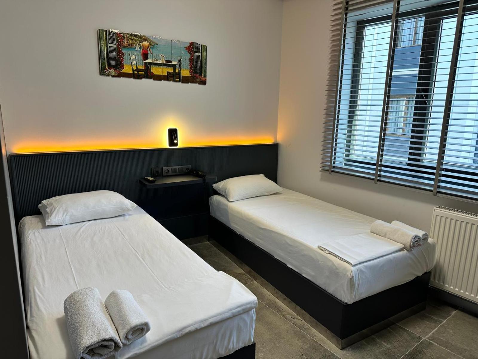 Grand Fm Hotel Istanbul Exteriör bild