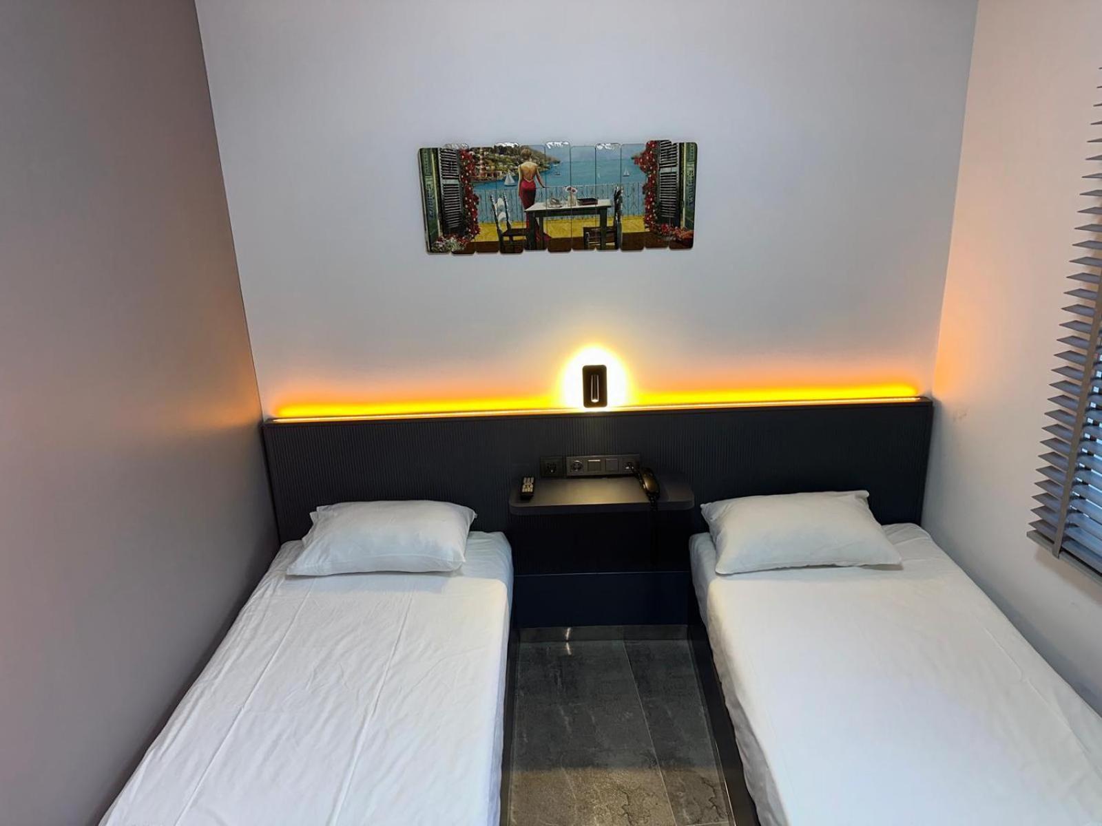 Grand Fm Hotel Istanbul Exteriör bild